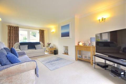 47 Churchfield Road, Upton St Leonards, Gloucester, GL4 8BA