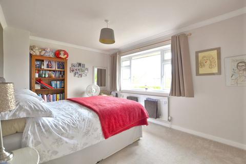 47 Churchfield Road, Upton St Leonards, Gloucester, GL4 8BA