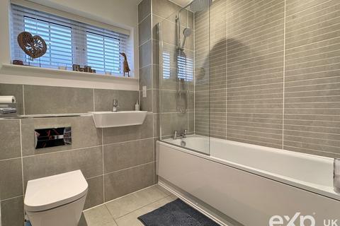 24 Corliss Vale, Wouldham, Rochester, ME1 3GT