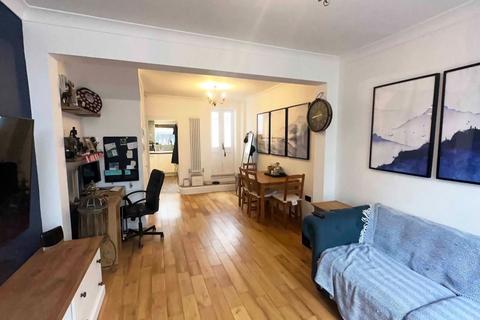 18 Barham Road, Dartford, DA1 1XQ