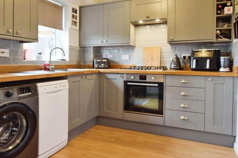16 Browning Road, Pocklington, York, YO42 2GL