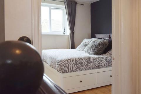 16 Browning Road, Pocklington, York, YO42 2GL