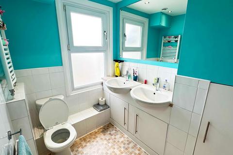 75 Howard Road, Dartford, DA1 1XS