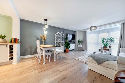 Flat 1, Russell House Bepton Road, Midhurst, GU29 9NB
