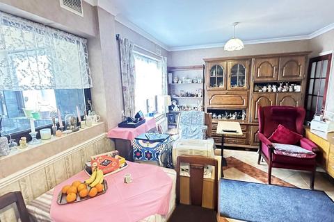30 Common Lane, Dartford, DA2 7DF