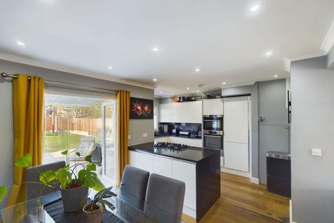 59 Farnham Road, Welling, DA16 1LG