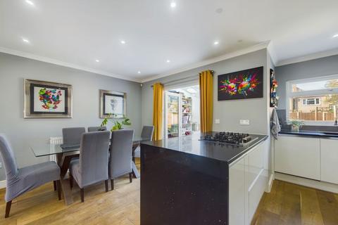 59 Farnham Road, Welling, DA16 1LG