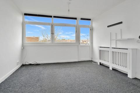 2 bedroom flat for sale, Cypress Court, Rochester ME2