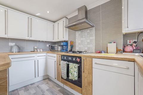 Flat 2, 112 High Street, Halling, Rochester, ME2 1BY