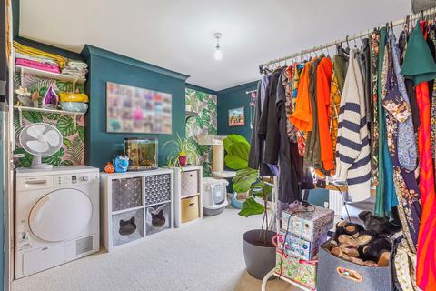 Flat 2, 112 High Street, Halling, Rochester, ME2 1BY