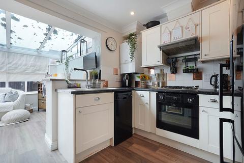 113 High Street, Halling, Rochester, ME2 1BT