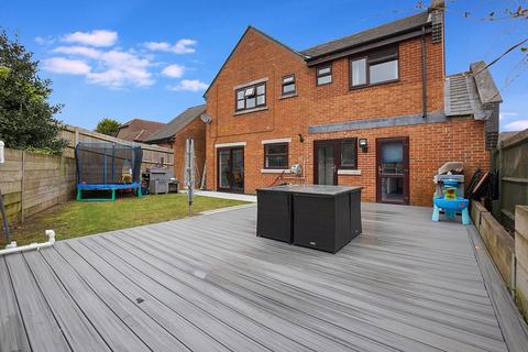 4 Marsham Way, Halling, Rochester, ME2 1LY