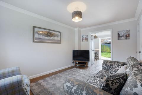 18 Low Meadow, Halling, Rochester, ME2 1LX