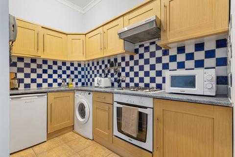 1 bedroom maisonette for sale, Long Lane, London N2