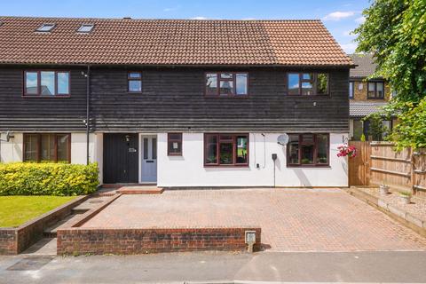 182 High Street, Halling, Rochester, ME2 1BZ