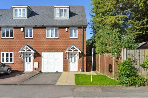 9 High Street, Halling, Rochester, ME2 1BW