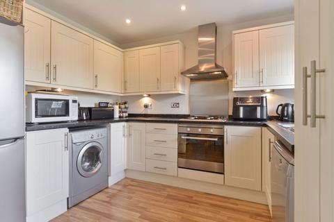 9 High Street, Halling, Rochester, ME2 1BW