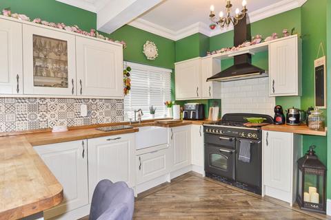 13 Athelstan Road, Chatham, ME4 6EJ