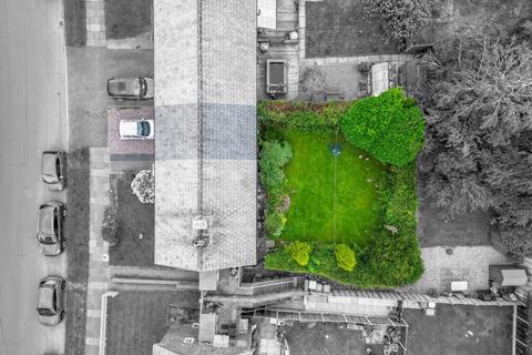 12 Earlsway, Macclesfield, SK11 8RJ