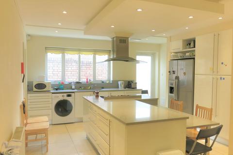 undefined, Leeside Crescent, London NW11