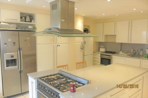 undefined, Leeside Crescent, London NW11