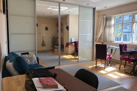 undefined, Leeside Crescent, London NW11