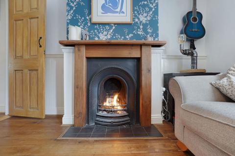 68 High Street, Wouldham, Rochester, ME1 3UT