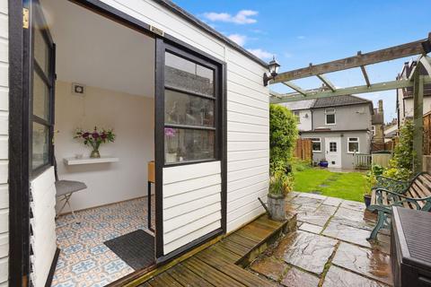 68 High Street, Wouldham, Rochester, ME1 3UT