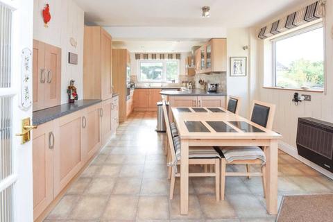 4 bedroom detached house for sale, Hancombe Road, Little Sandhurst, Berkshire, GU47