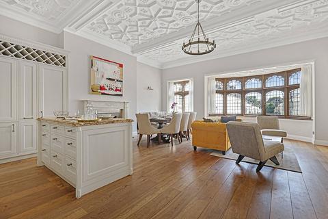 4 bedroom house to rent, Ennismore Gardens, Knightsbridge, London, SW7