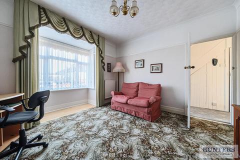 9 Midfield Avenue, Bexleyheath, DA7 6LZ