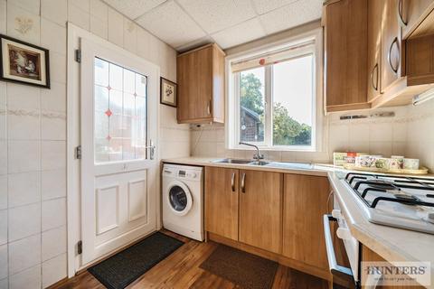 9 Midfield Avenue, Bexleyheath, DA7 6LZ