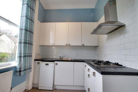 Flat 3, 3 Richmond Hill Avenue, Bristol, BS8 1BG