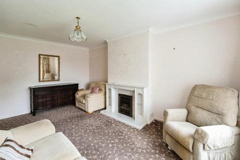 19 Avondale Drive, Astley, Manchester, M29 7ES