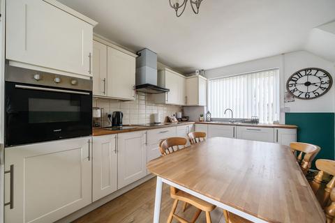 26 Coronation Road, Callington, PL17 7BX