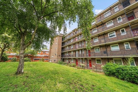 1 bedroom flat for sale, Massinger Street, London SE17