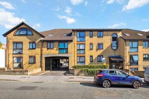 2 bedroom apartment for sale, The Retreat, Thornton Heath CR7