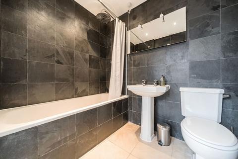 39 Sunlight Square, London, E2 6LD