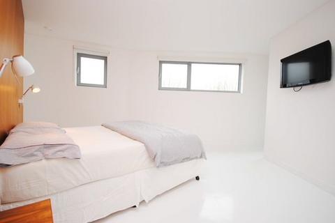 2 bedroom apartment for sale, Newport Street, London SE11