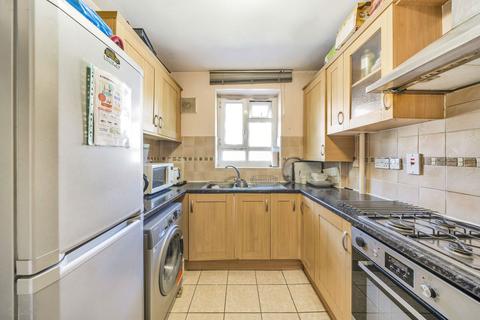 2 bedroom flat for sale, Friary Estate, London SE15