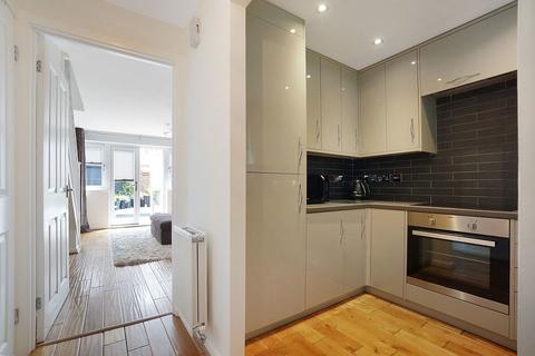 3 Bewick Walk, Iwade, Sittingbourne, ME9 8FY