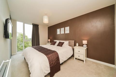 2 bedroom apartment for sale, Glebe Way, West Wickham BR4