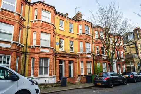 3 bedroom flat for sale, Crewdson Road, London SW9