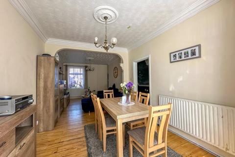 3 bedroom terraced house for sale, Grosvenor Street, Scunthorpe, North Lincolnshire, DN15