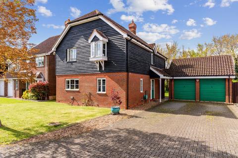 4 bedroom detached house for sale, Thompsons Meadow, Royston SG8