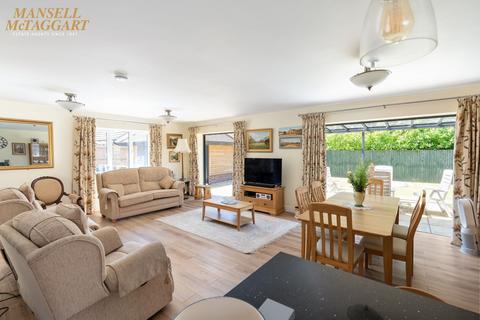 4 bedroom property for sale, London Road, Sayers Common, BN6