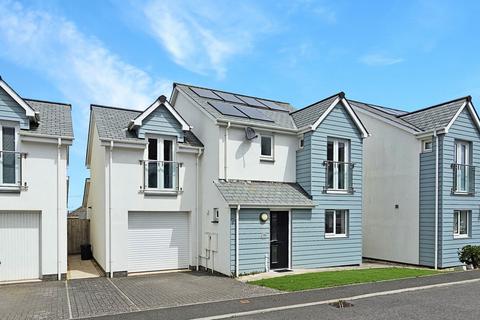 4 bedroom detached house for sale, Queens Close, Bideford EX39