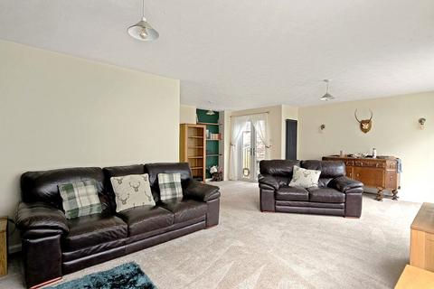 4 bedroom detached house for sale, Manor Road, Barnstaple EX32