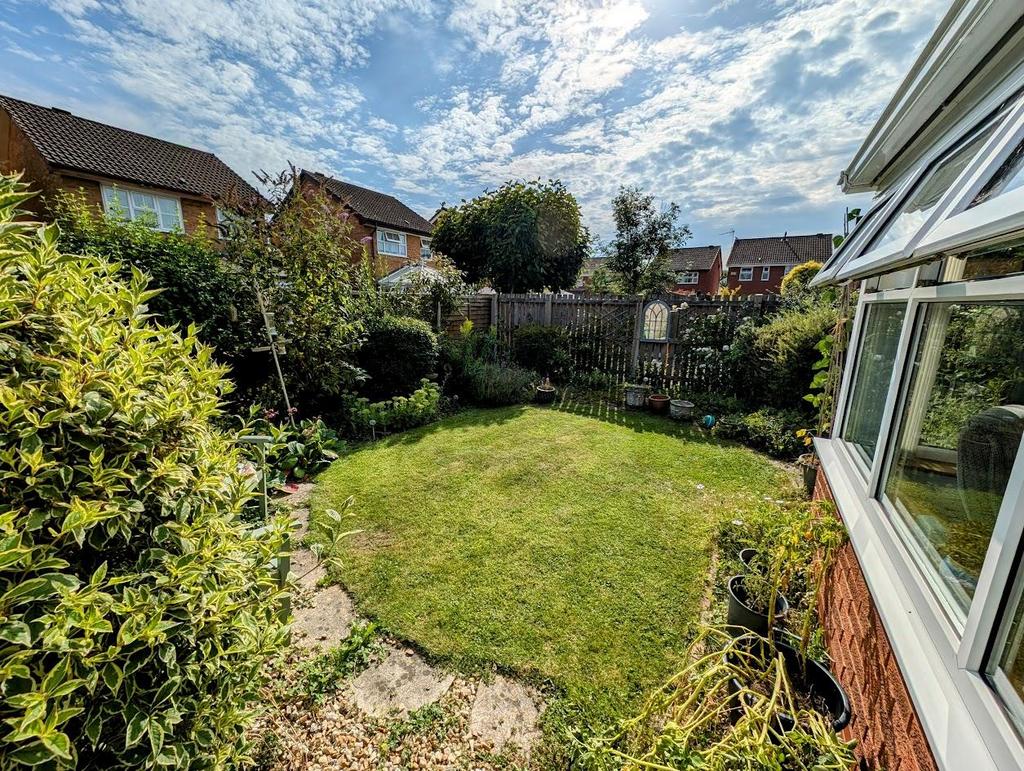 39 Shackleton garden 2.jpg