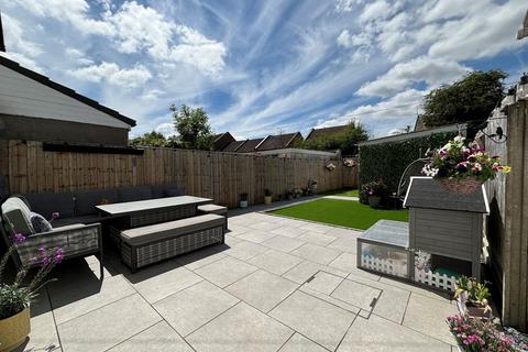 97 Stanshawe Crescent, Yate, Bristol, BS37 4EF